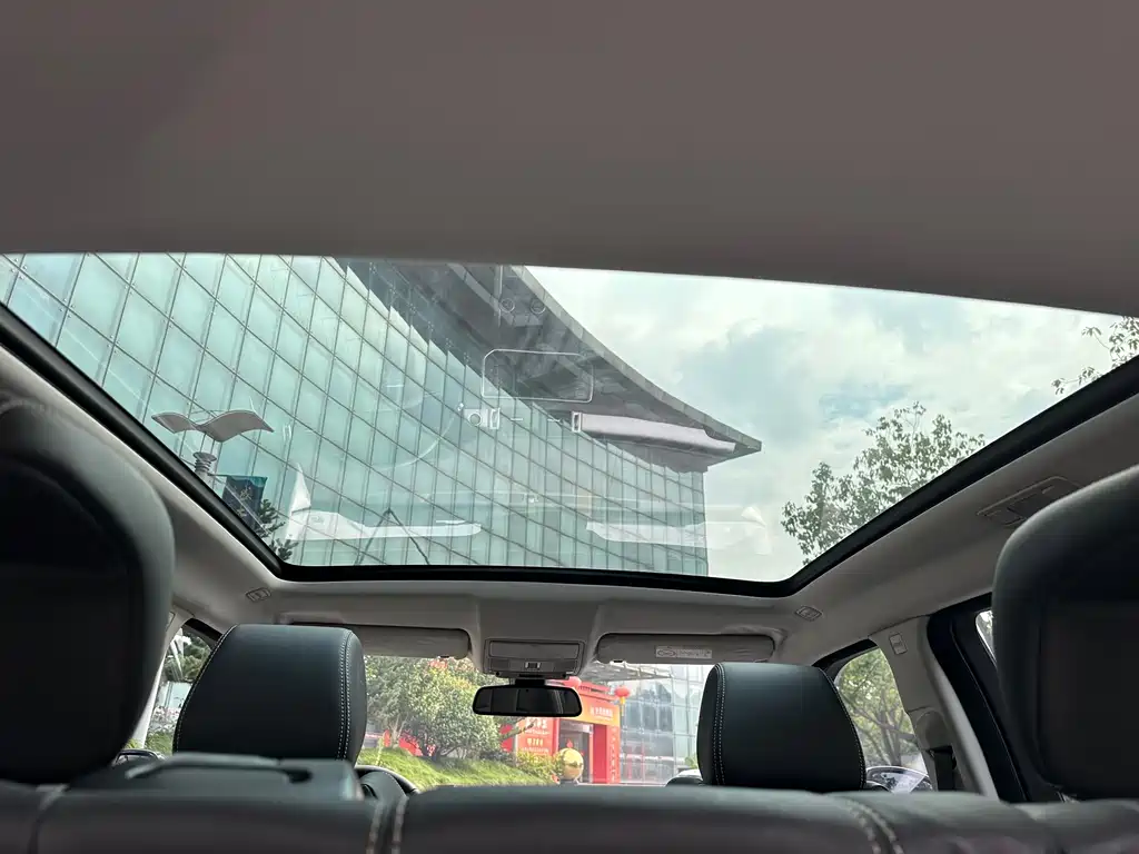 Land Rover Evoque (Import) — миниатюра 11