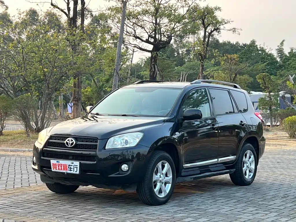 Toyota RAV4 2011