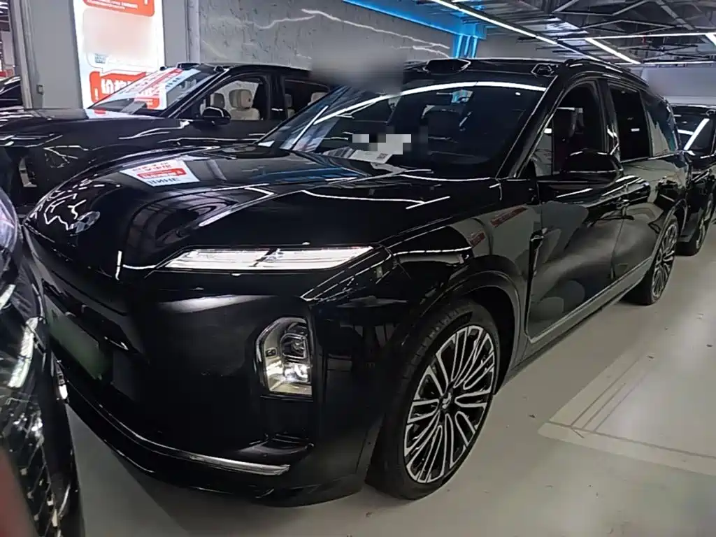 NIO ES8