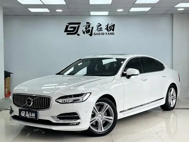VOLVO S90 2019