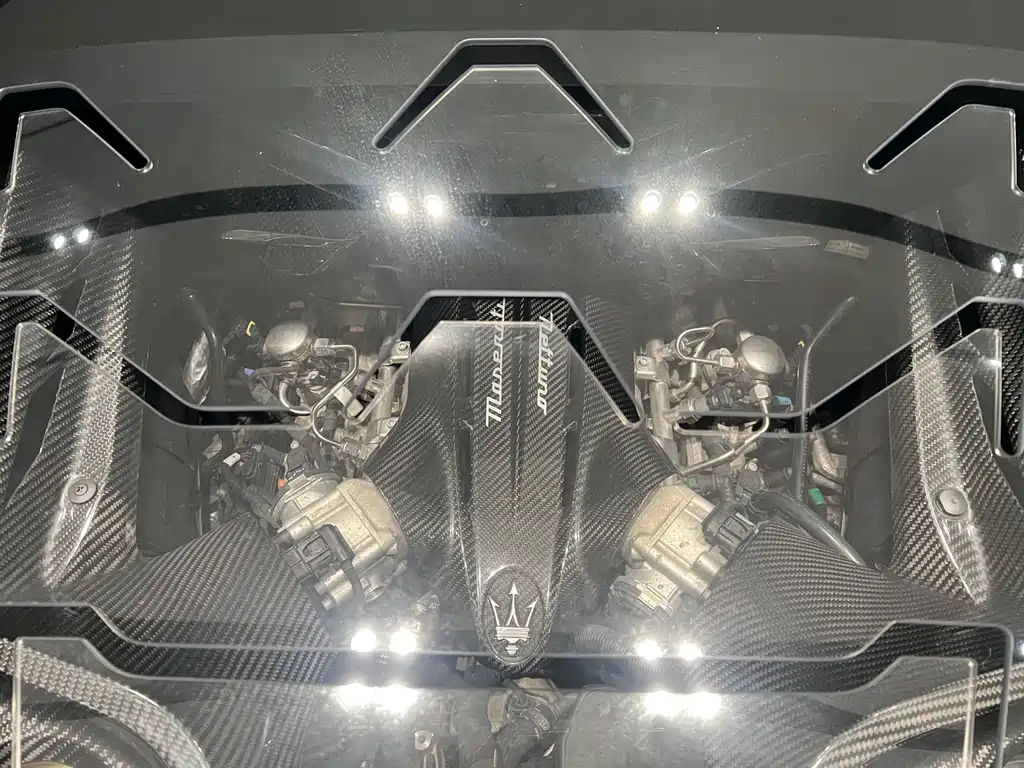 Maserati MC20 — миниатюра 10