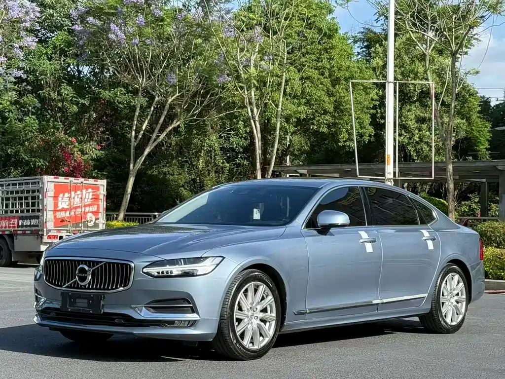 Volvo S90 2020