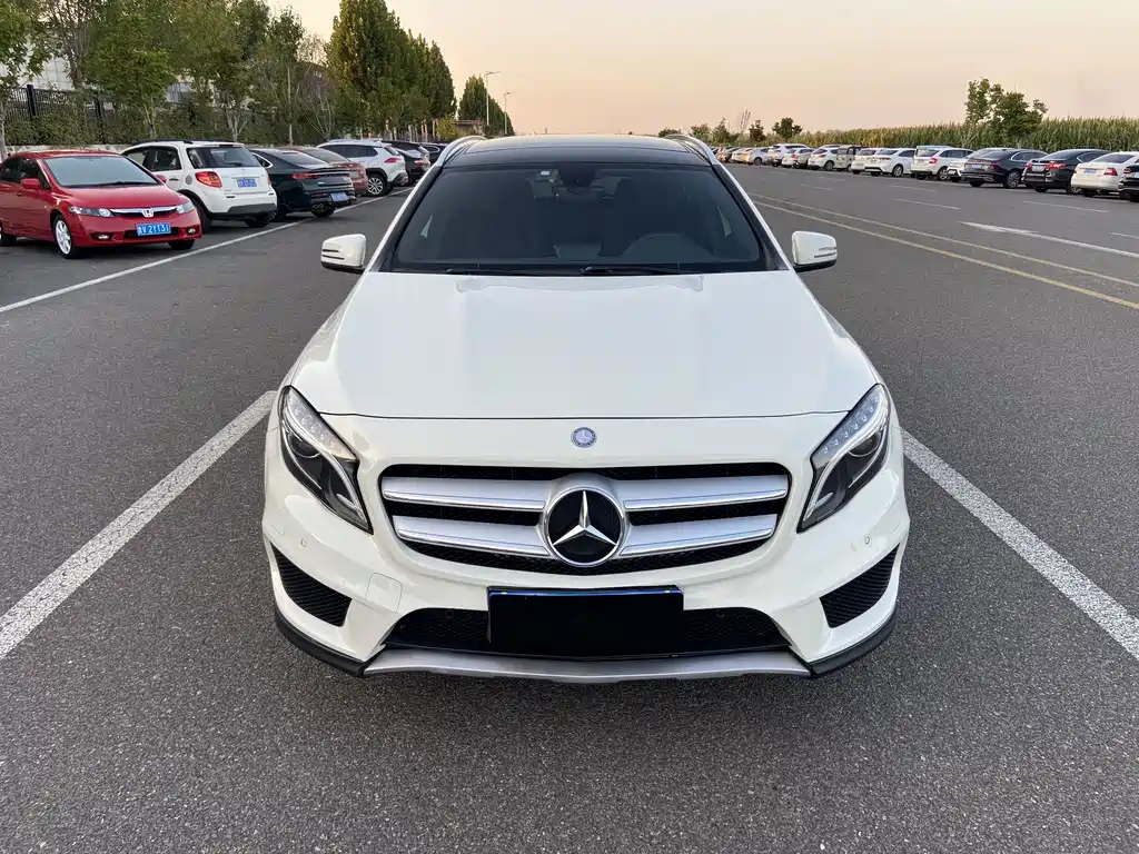 Mercedes-Benz GLA (Import) — миниатюра 2