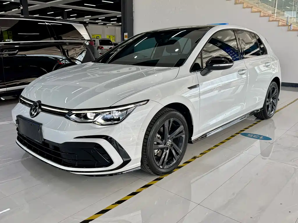 Volkswagen Golf 2022