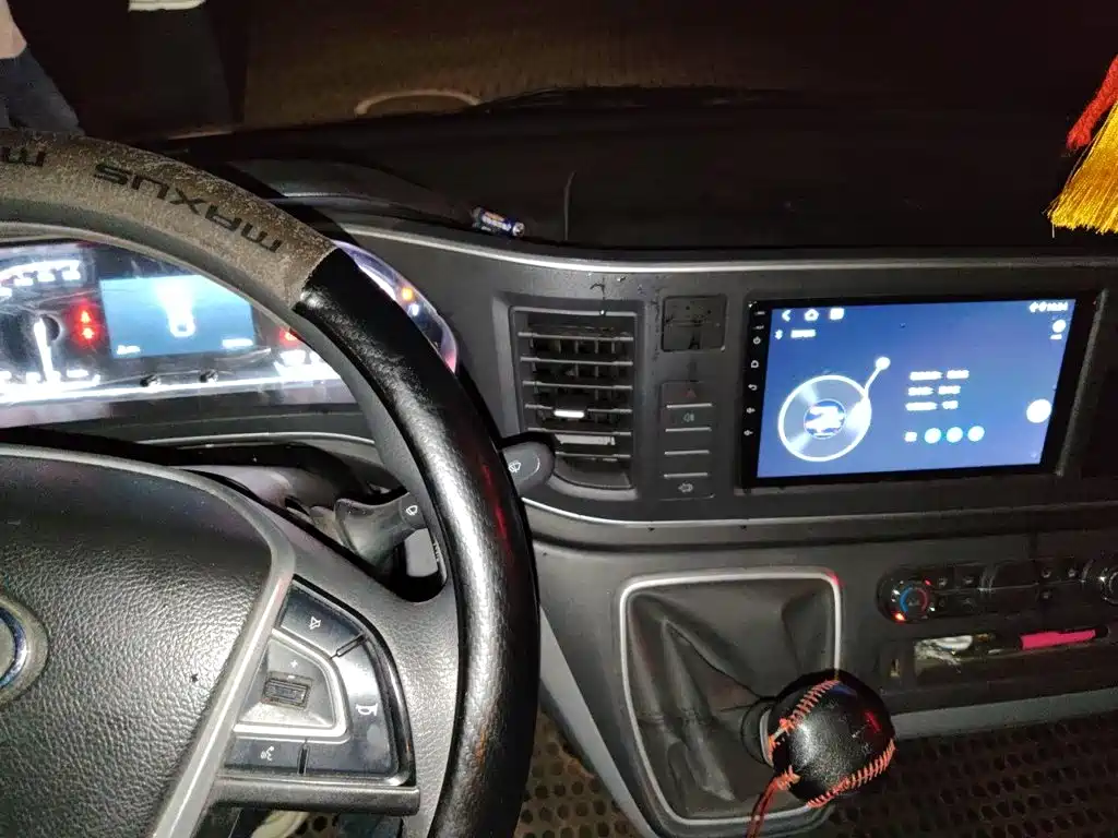 MAXUS V80 — миниатюра 9