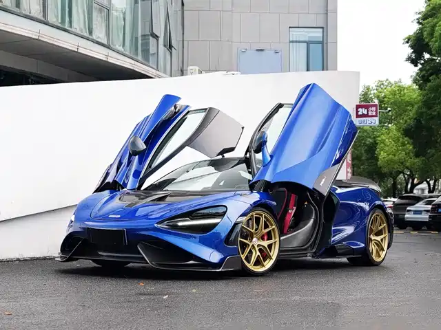 MCLAREN  720S 2018