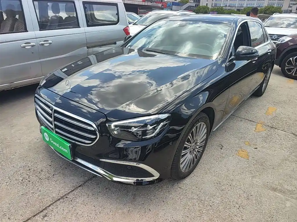 Mercedes-Benz E-Class 2022