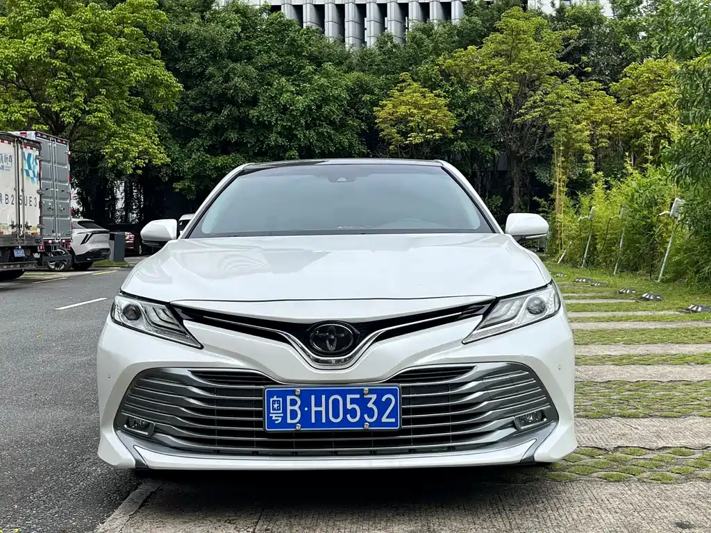 Toyota Camry 2019 2.5G Luxury