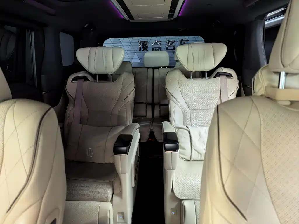 Toyota Vellfire 2024 2.5L