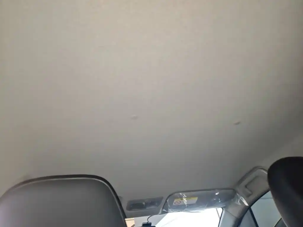 Toyota Yaris L — миниатюра 18