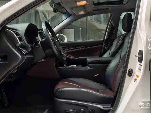 Toyota Crown 2017 2.0T Sport