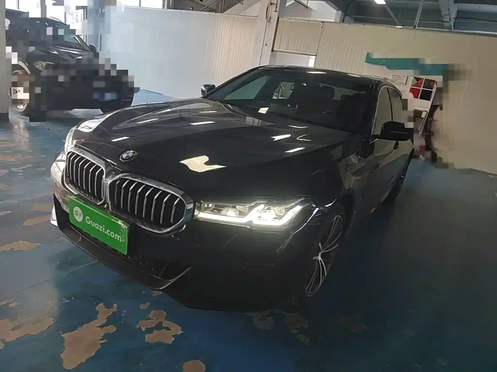 BMW 5 Series — миниатюра 2