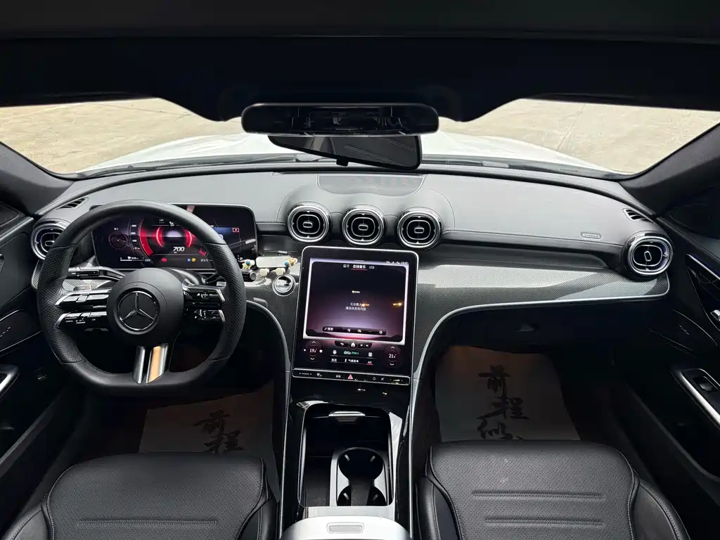 Mercedes-Benz C-Class — миниатюра 6
