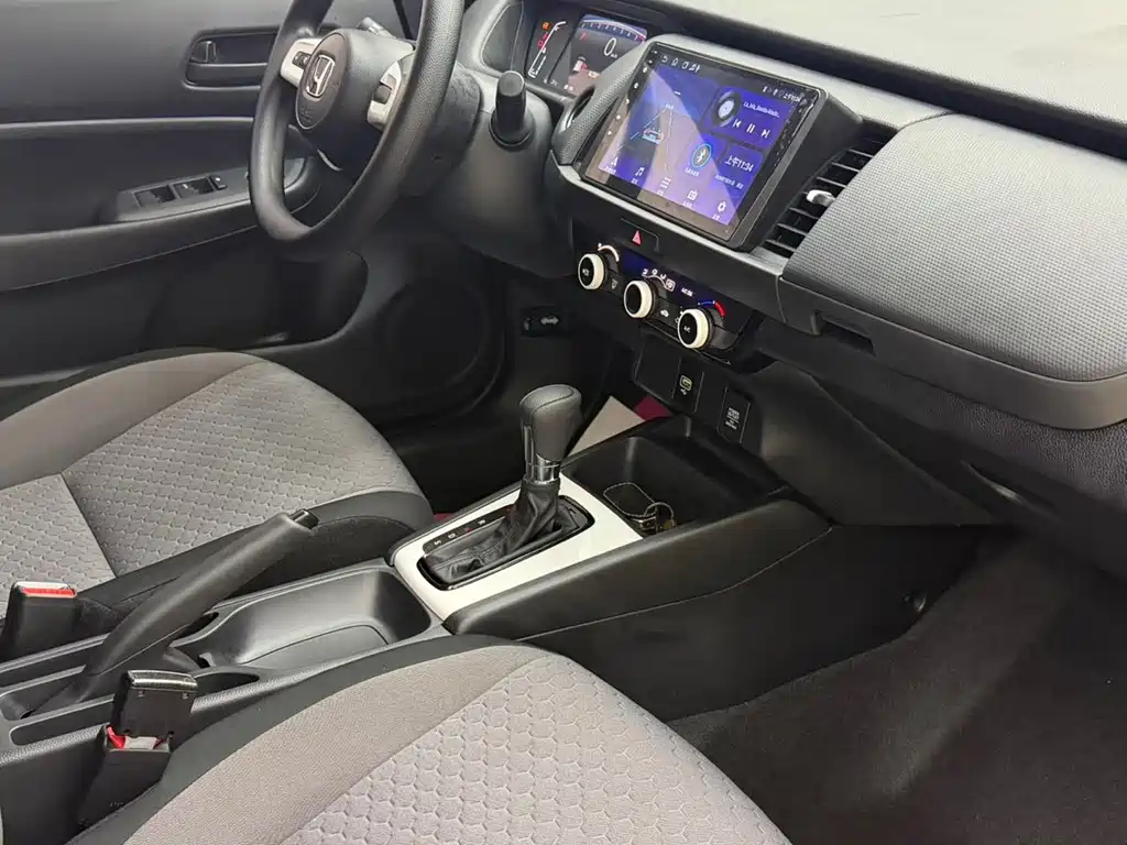 Honda Fit — миниатюра 9