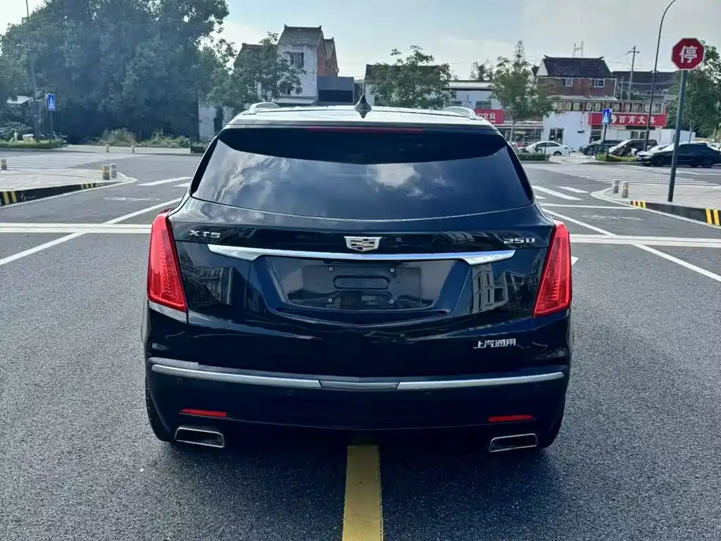 Cadillac XT5 — миниатюра 9