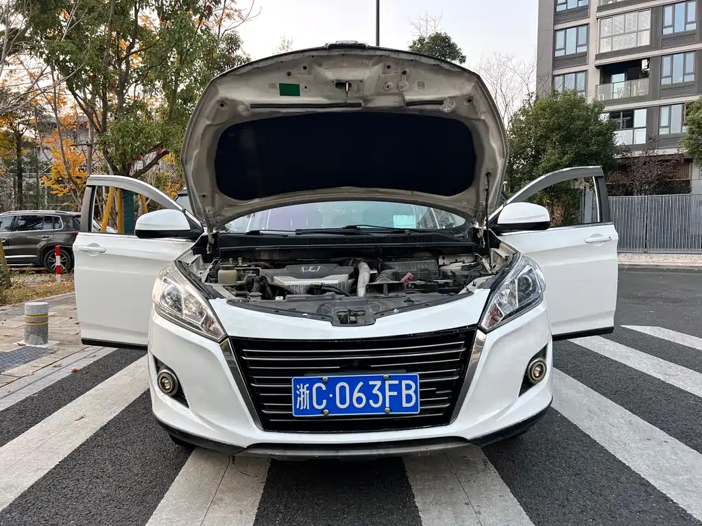 Luxgen U6 1.8T Fashion Type, фото 26