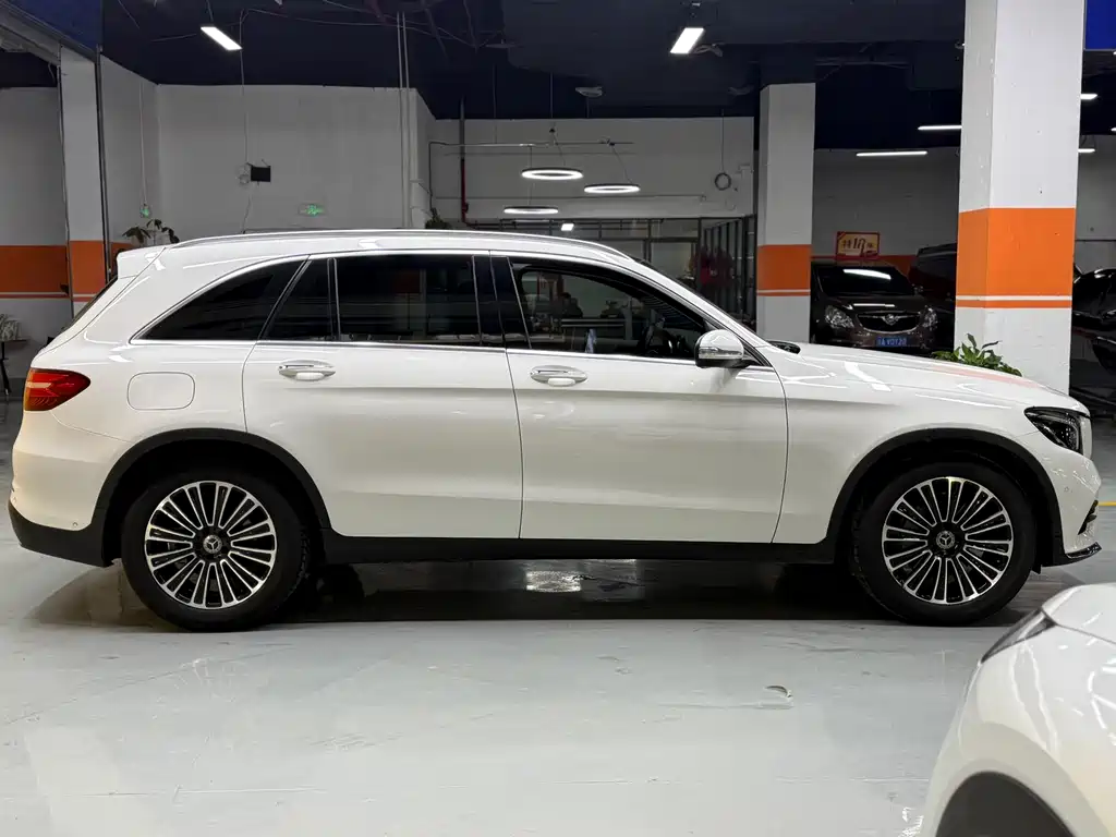 Mercedes-Benz GLC — миниатюра 8