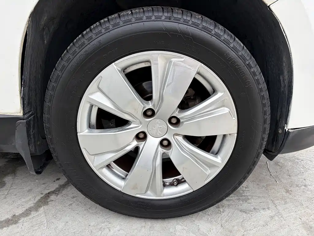 Peugeot 2008 — миниатюра 16