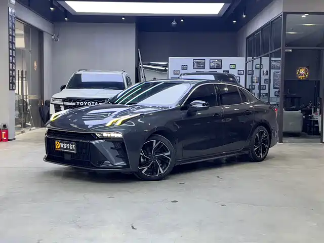 2023 Lynk & Co 03
