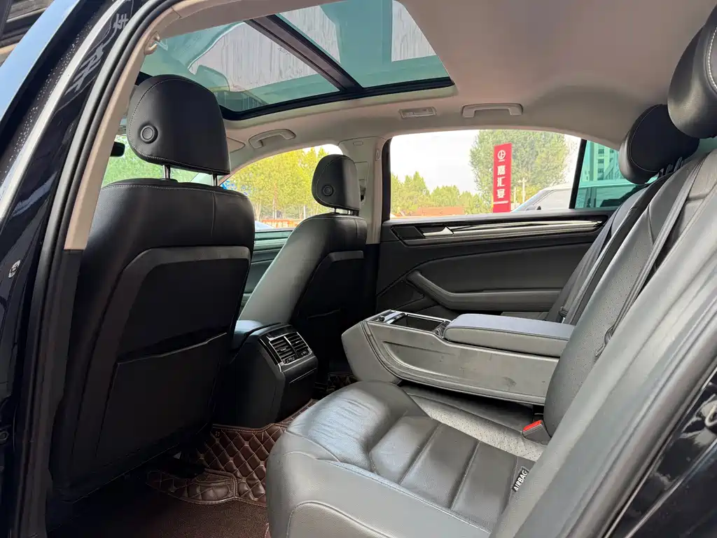 Volkswagen Phideon — миниатюра 8