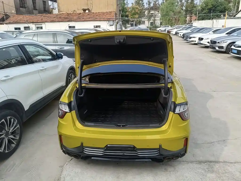 Lynk & Co 03 — миниатюра 19