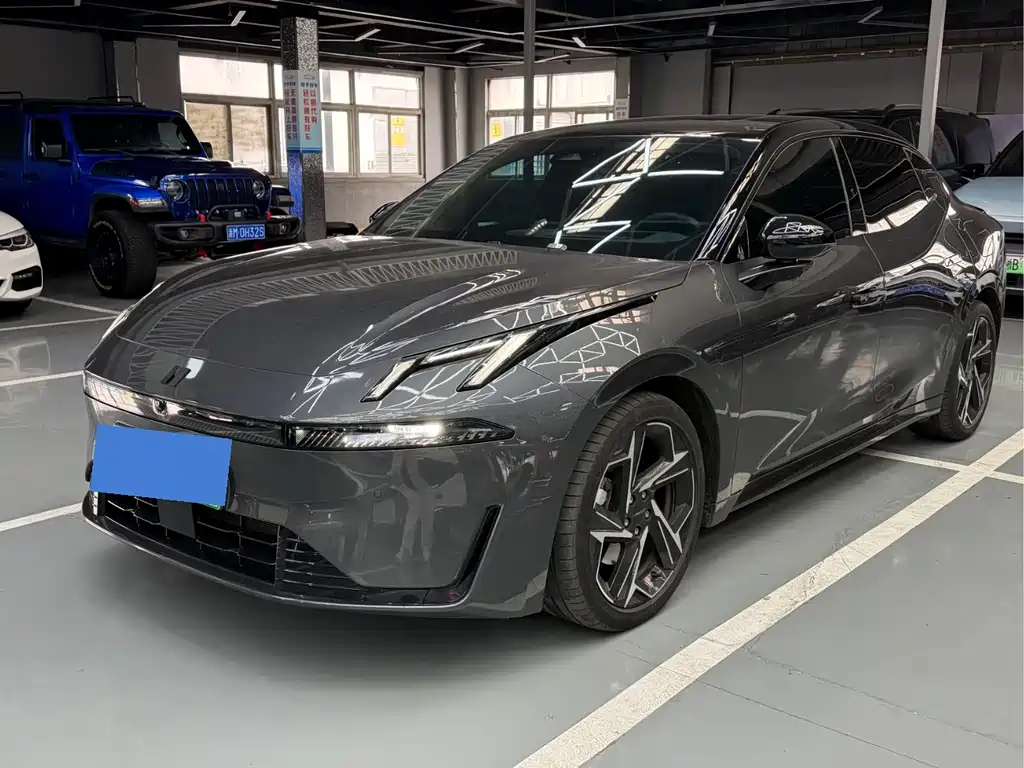 Lynk & Co 07 EM-P 2024