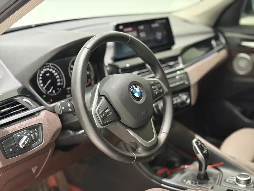 BMW X1 — миниатюра 7