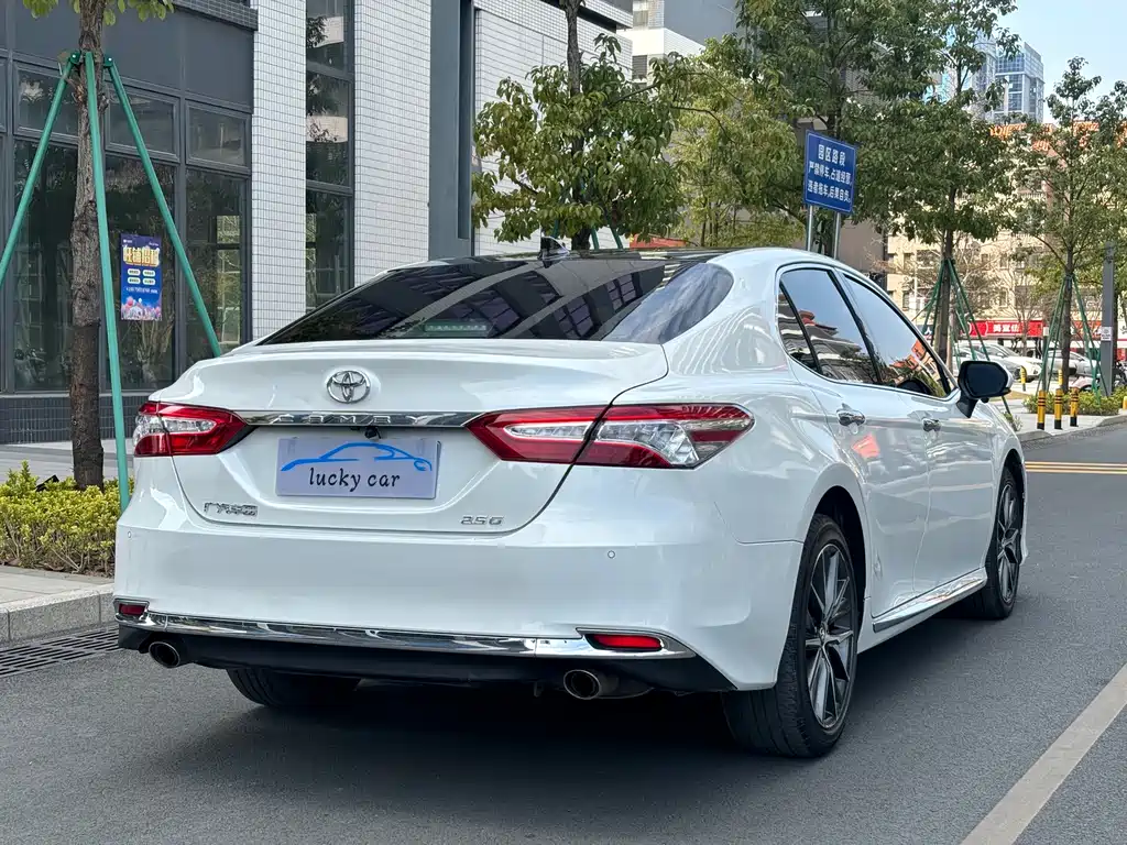 Toyota Camry 2023 2.5G Luxury