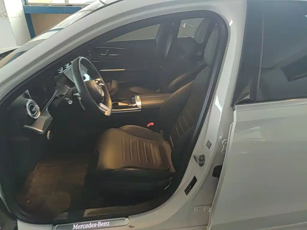 Mercedes-Benz C-Class — миниатюра 15