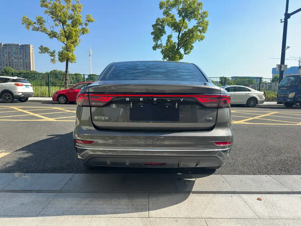 Geely Emgrand - фото 6
