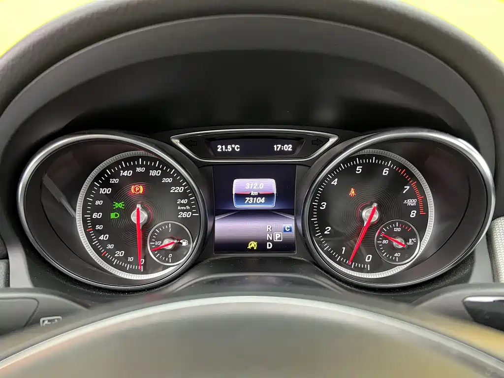 Mercedes-Benz CLA 2017 CLA 200 Fashion