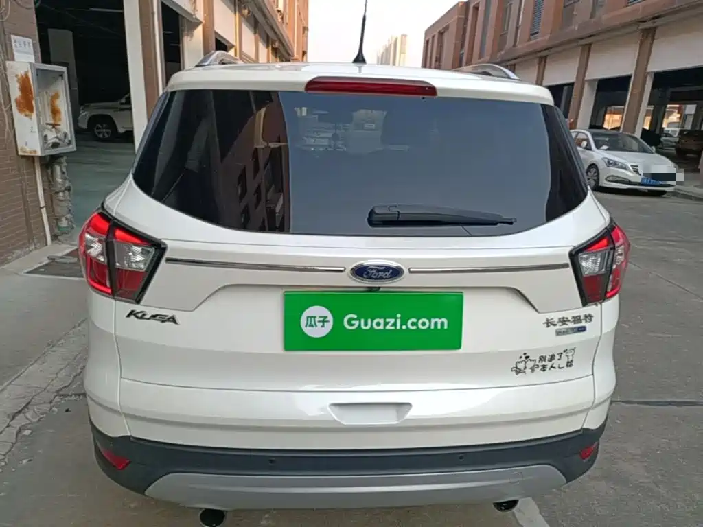 Ford Kuga — миниатюра 6