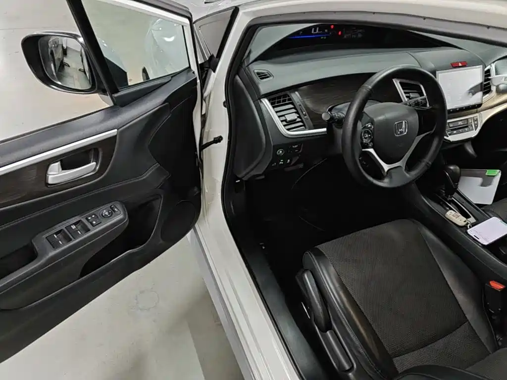 Honda Jade — миниатюра 16