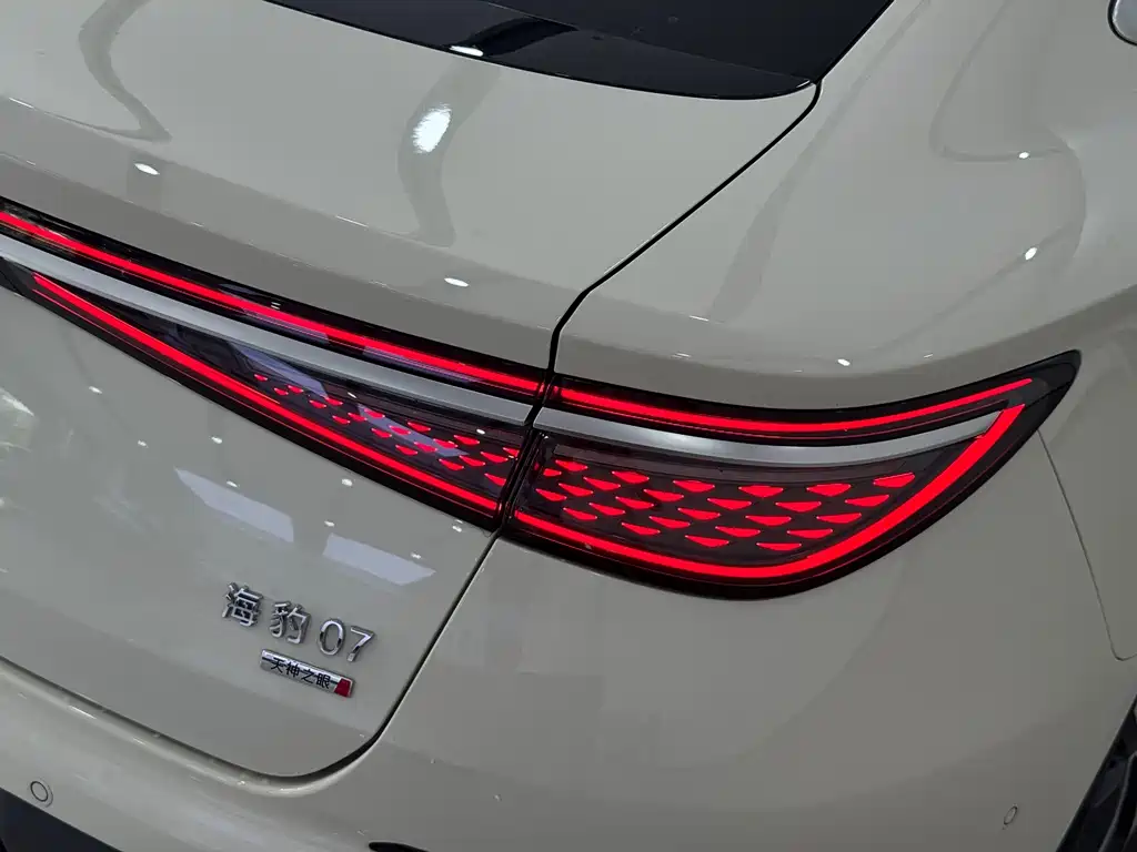BYD Seal 07 DM-i — миниатюра 6
