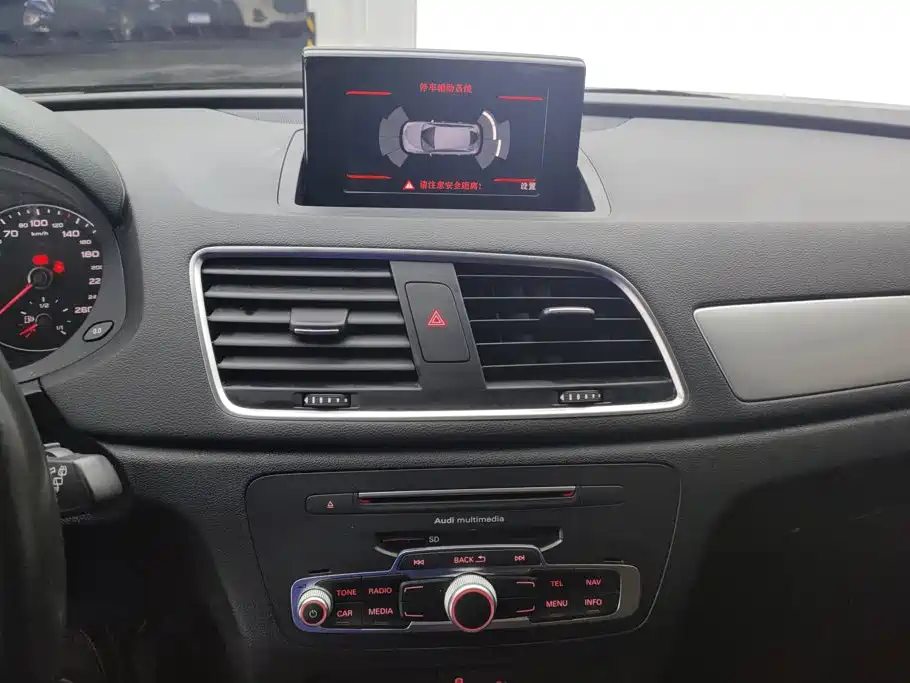 Audi Q3 — миниатюра 13