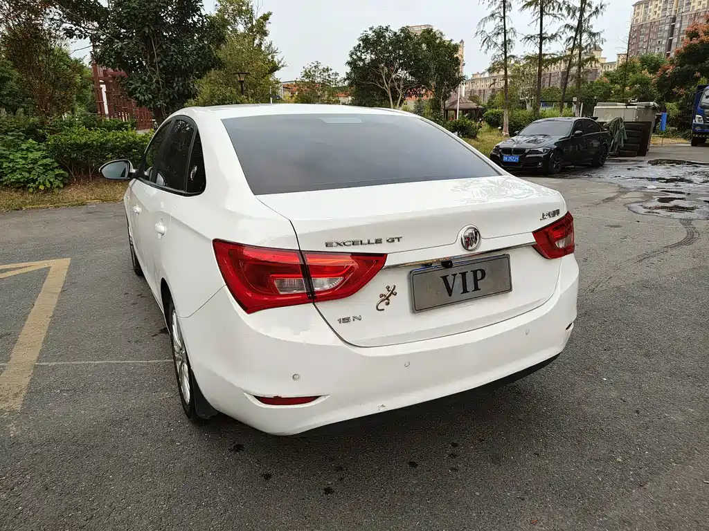 Buick Excelle — миниатюра 9
