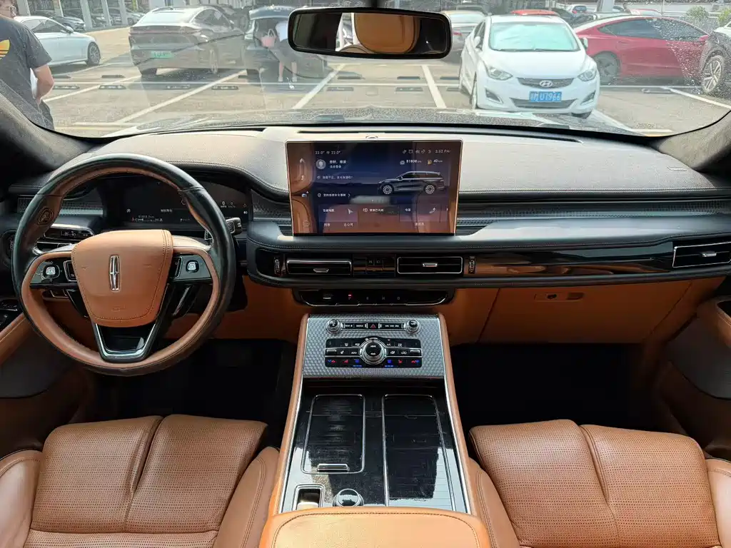 Lincoln Aviator — миниатюра 5