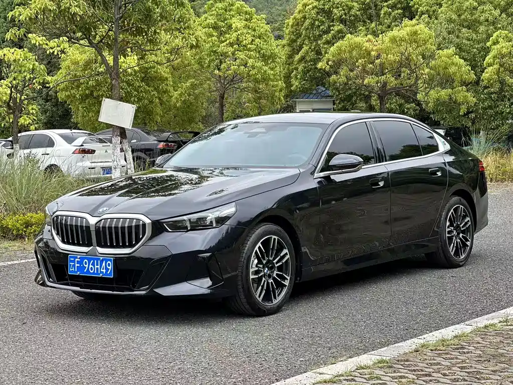 BMW 5 Series 2026