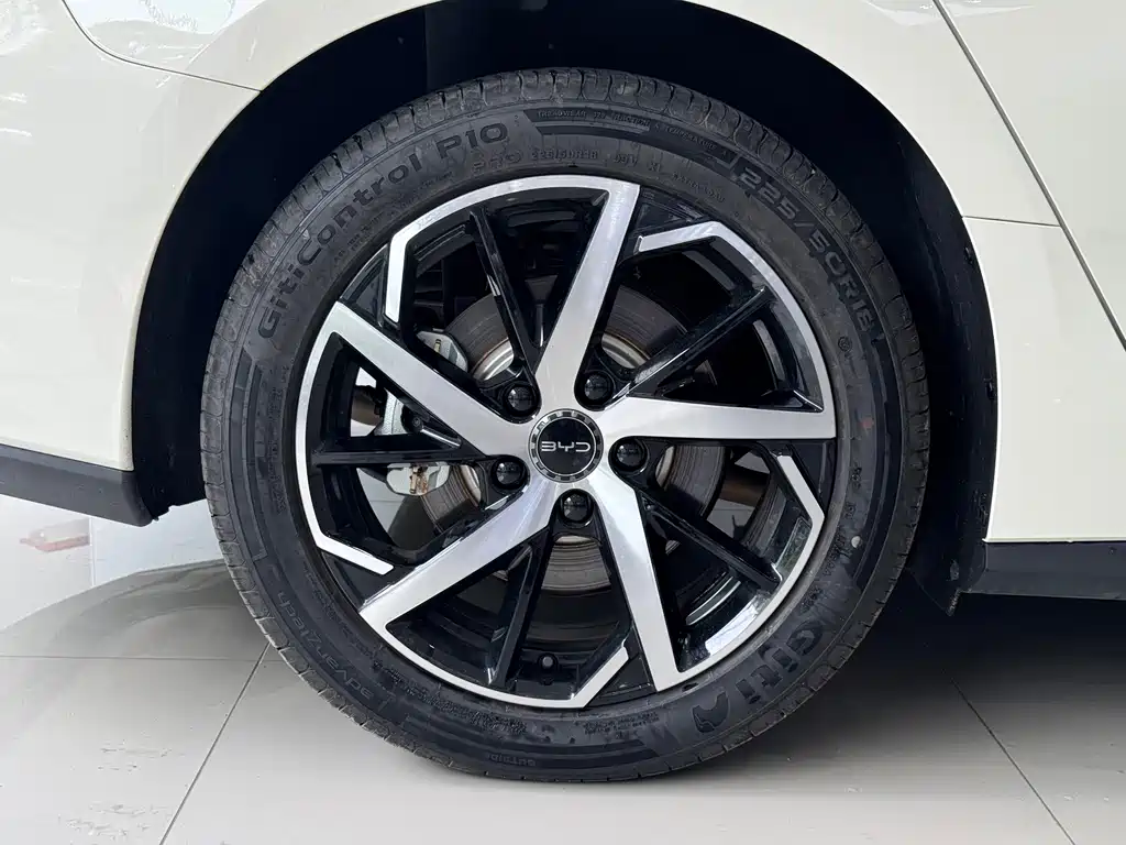 BYD Seal 07 DM-i — миниатюра 10