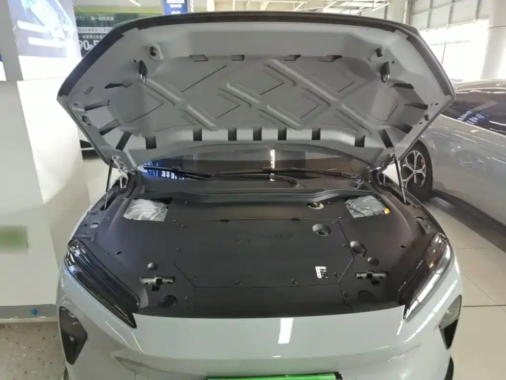 NIO ET5T — миниатюра 20