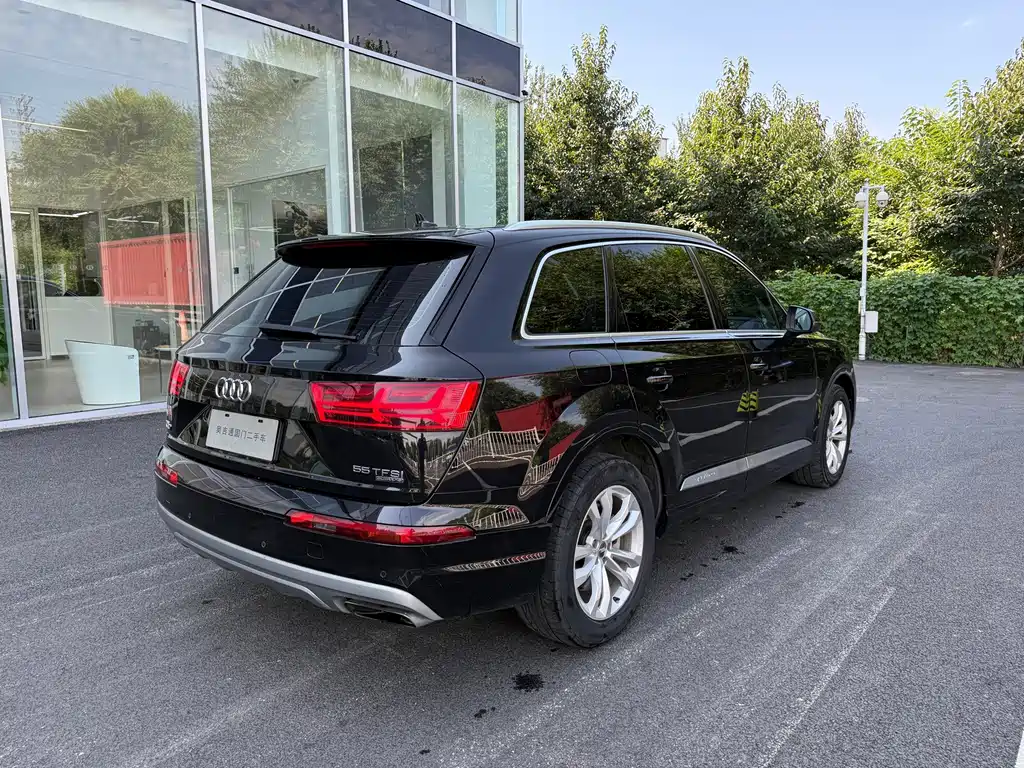 Audi Q7 — миниатюра 18