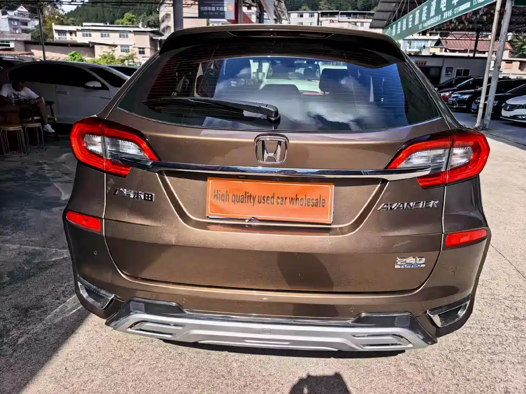 Honda Avancier — миниатюра 7