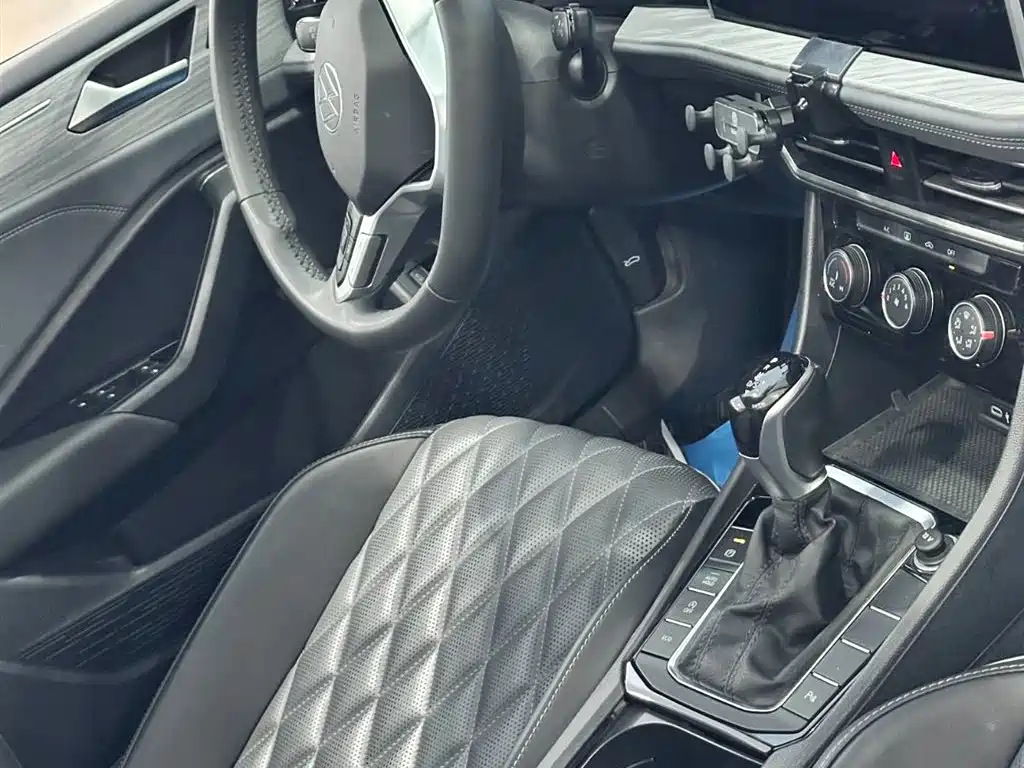 Volkswagen Sagitar — миниатюра 22