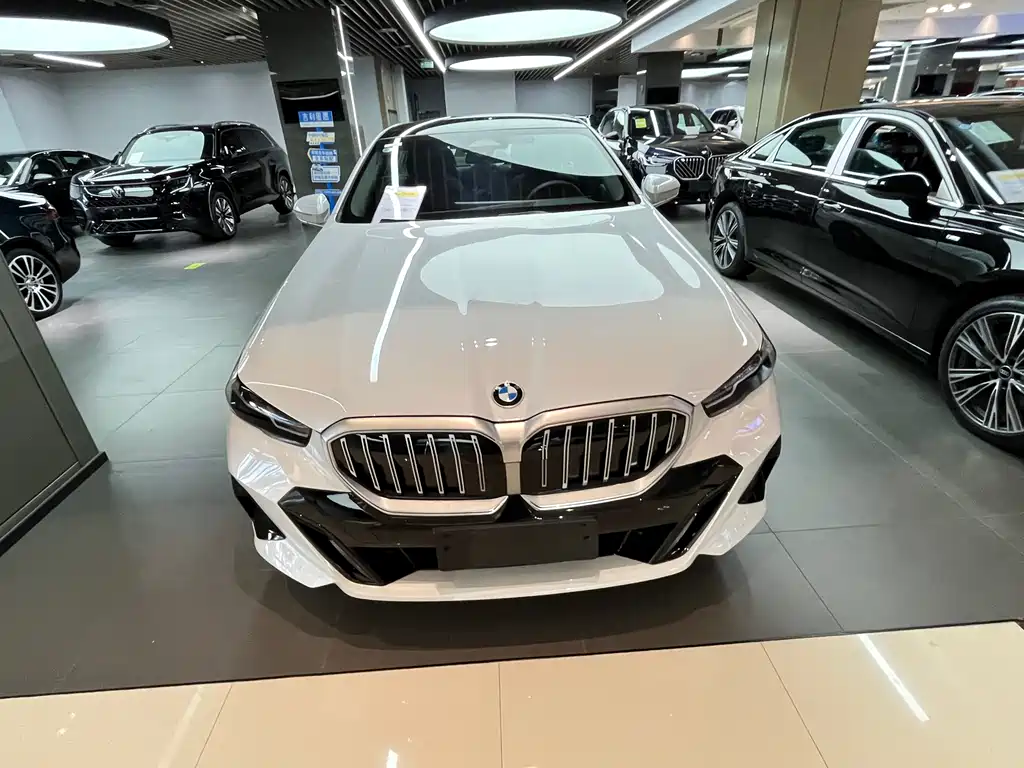 BMW 5 Series 5 2026 525Li M Sport