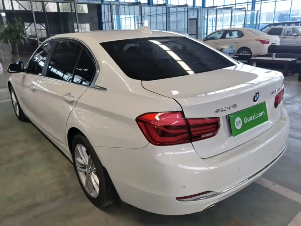 BMW 3 Series — миниатюра 5