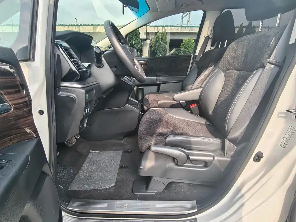 Honda Elysion — миниатюра 12