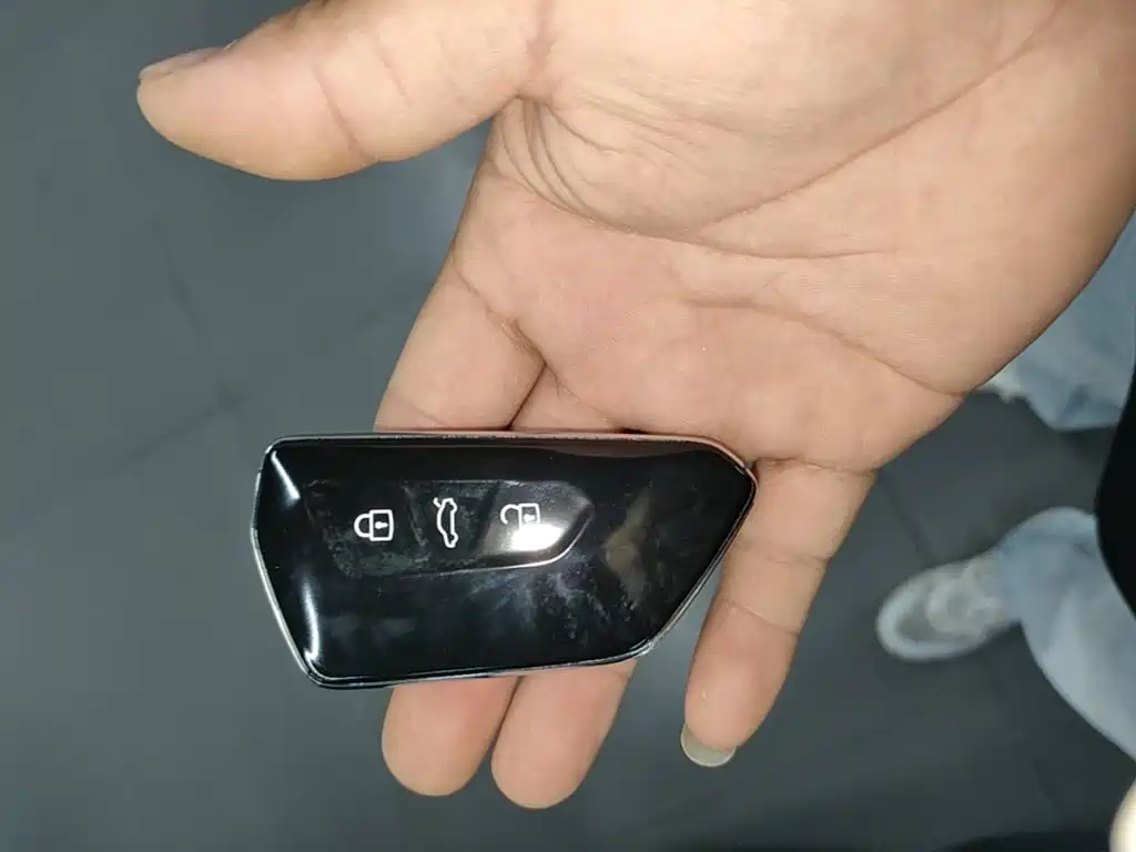 Volkswagen ID.4 X — миниатюра 9