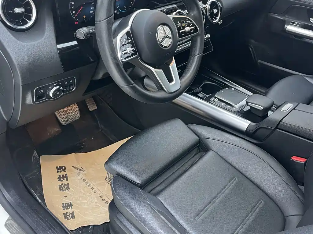 Mercedes-Benz GLA — миниатюра 17