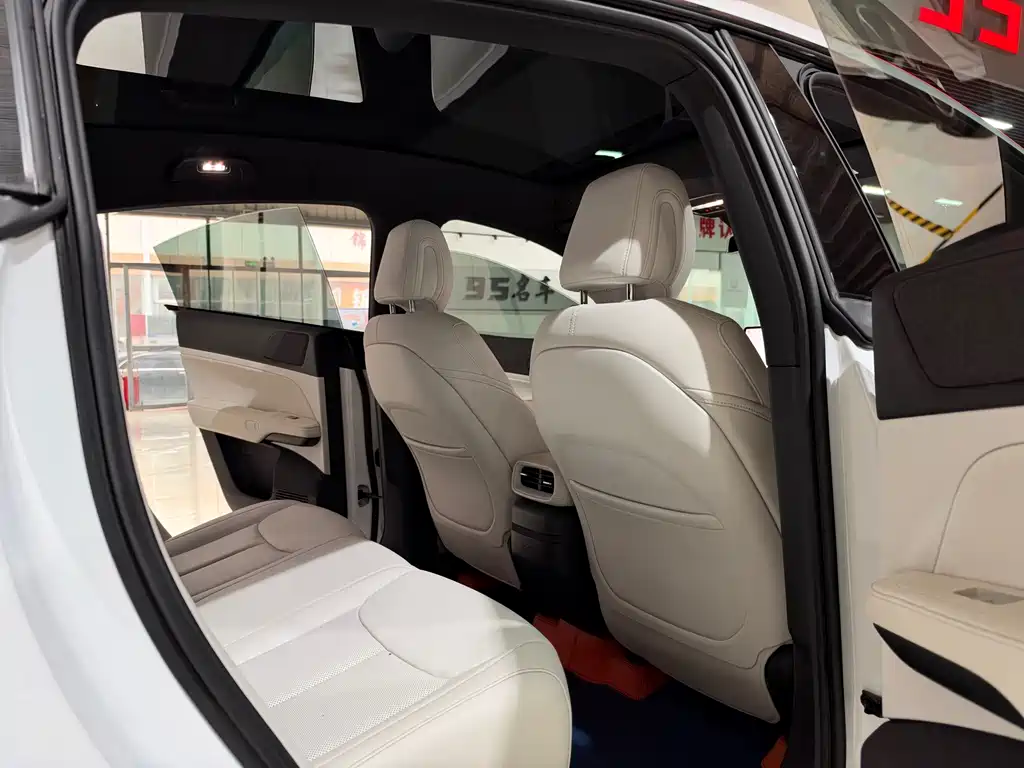 XPeng G6 — миниатюра 12