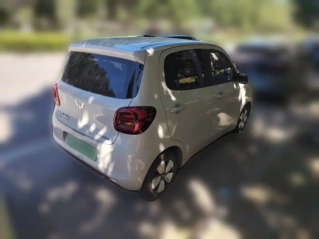 Wuling MINIEV — миниатюра 4
